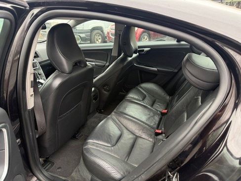 Used 2013 Volvo S60 T5 image 8