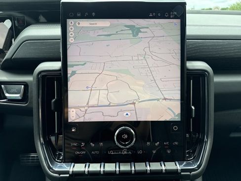 New 2026 GMC Yukon XL AT4 Ultimate w/ LPO, Floor Liner Package AWD/4WD image 11