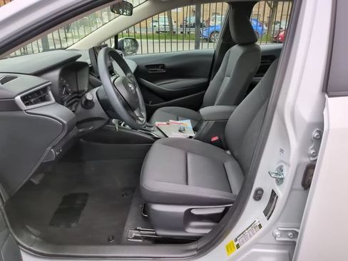 Used 2024 Toyota Corolla LE FWD image 12