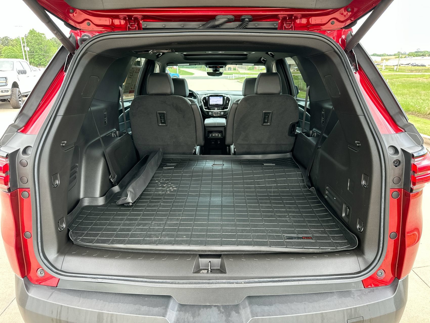 Used 2023 Chevrolet Traverse RS AWD/4WD image 25