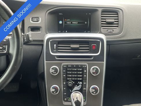 Used 2016 Volvo V60 T5 Premier AWD/4WD image 13