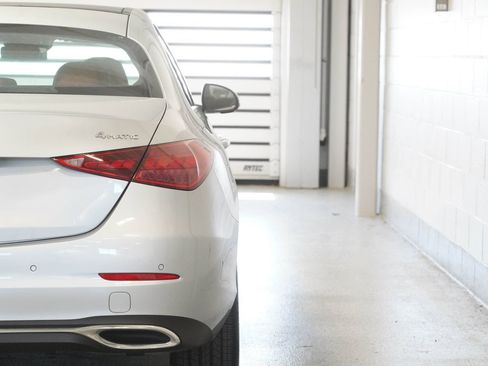 Used 2023 Mercedes-Benz C 300 4MATIC Sedan image 10