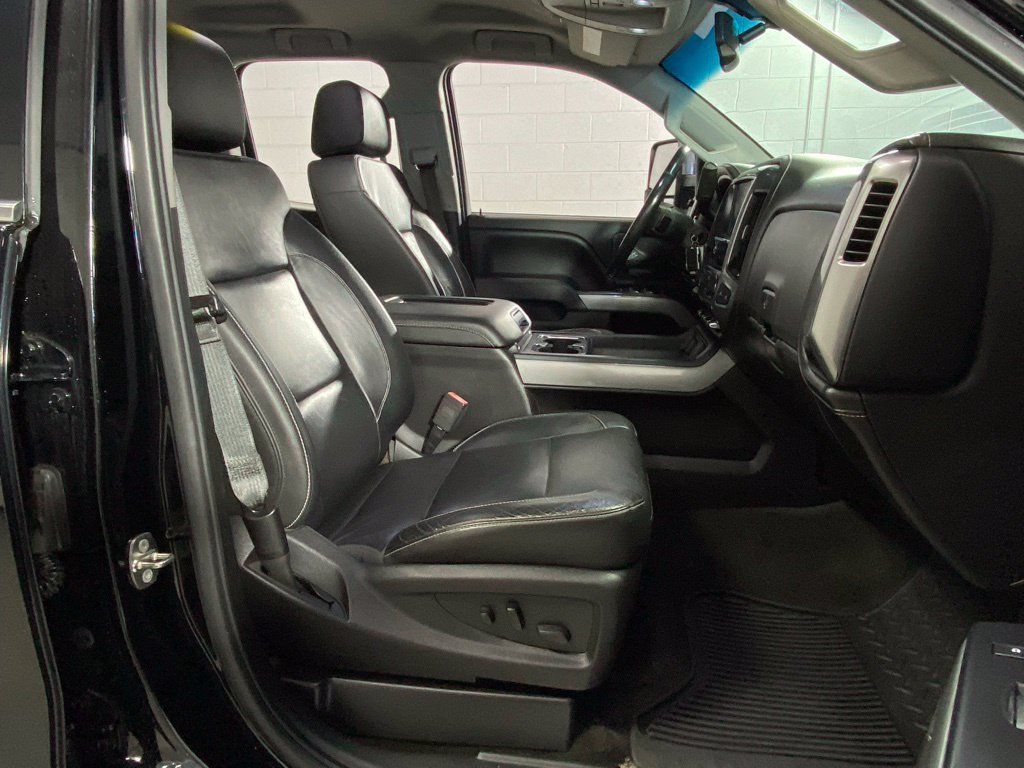 Used 2018 Chevrolet Silverado 2500 LTZ w/ Vortec Plus Package AWD/4WD image 32