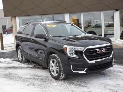 Used 2022 GMC Terrain SLE w/ Driver Convenience Package
