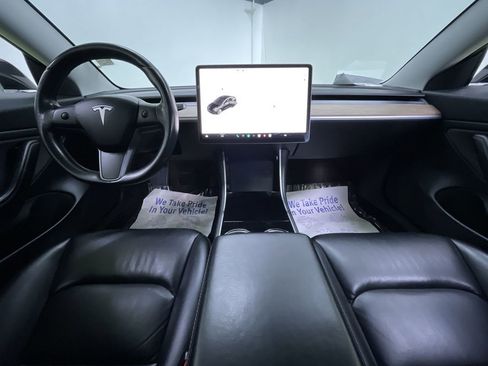 Used 2018 Tesla Model 3 Long Range image 17