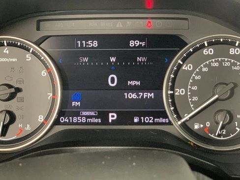 Used 2024 Mitsubishi Outlander SE FWD image 23