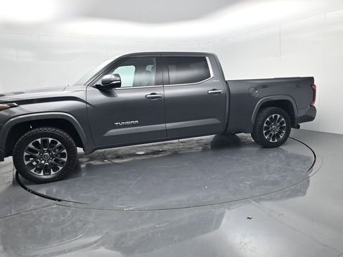 Used 2022 Toyota Tundra Limited image 4