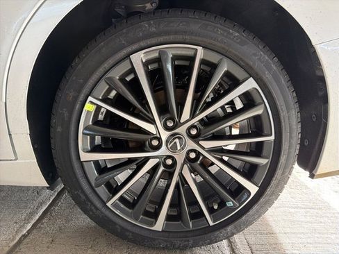 New 2025 Lexus ES 350 350 image 5