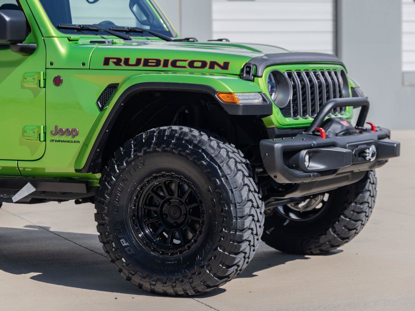 Used 2025 Jeep Wrangler Unlimited Rubicon w/ Safety Group AWD/4WD image 14