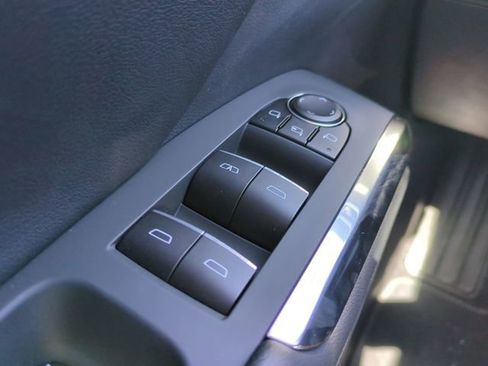 New 2026 Chevrolet Traverse RS image 24