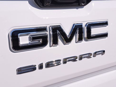New 2026 GMC Sierra 1500 Elevation w/ Elevation Premium Package image 9