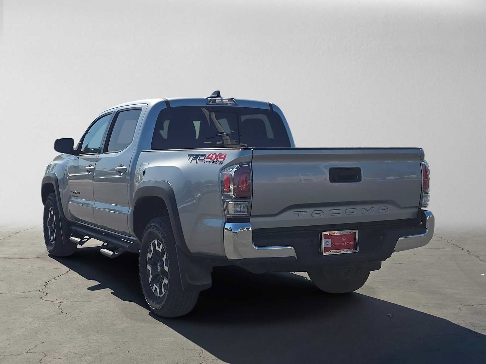 Certified 2023 Toyota Tacoma TRD Off-Road w/ Black Out Package (TMS) AWD/4WD image 5