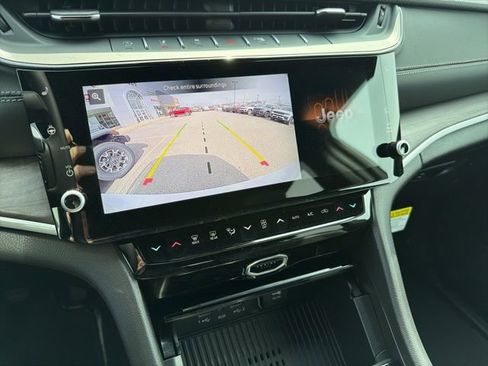 New 2026 Jeep Grand Cherokee Altitude AWD/4WD image 20