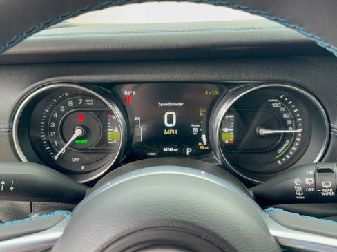 Used 2023 Jeep Wrangler Unlimited Rubicon 4xe w/ Cold Weather Group AWD/4WD image 26