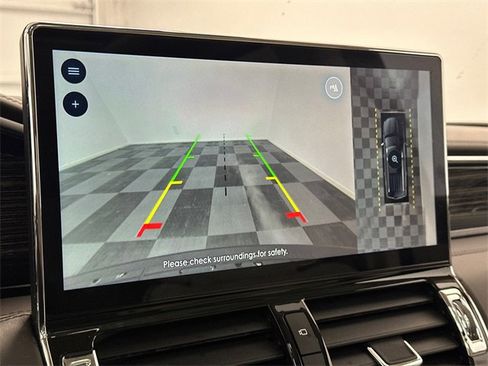 Used 2022 Lincoln Navigator Black Label image 32