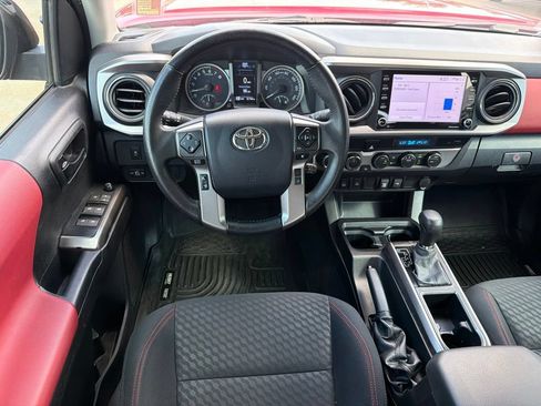 Used 2023 Toyota Tacoma SR5 w/ Technology Package AWD/4WD image 23