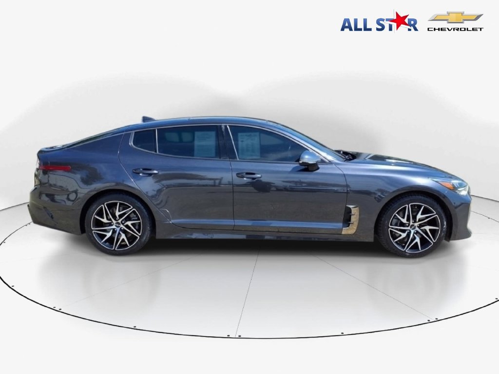 Used 2022 Kia Stinger GT-Line w/ Sun & Sound Package RWD image 4