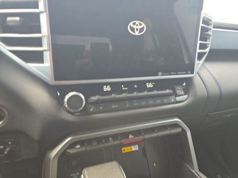 Used 2024 Toyota Tundra Platinum AWD/4WD image 9