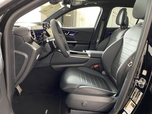 Used 2026 Mercedes-Benz GLC 300 4MATIC image 5