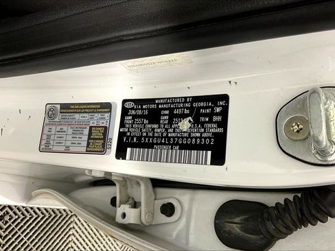 Used 2016 Kia Optima EX w/ Option Group 040 image 20