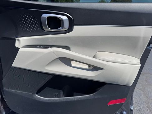 Used 2022 Kia Sorento S FWD image 25