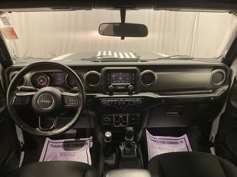 Used 2018 Jeep Wrangler Unlimited Sport S image 29