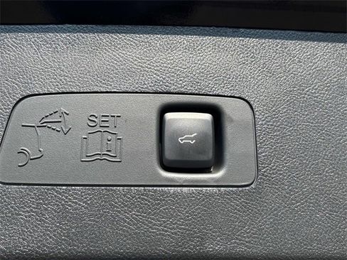 New 2025 Lincoln Corsair Grand Touring image 13