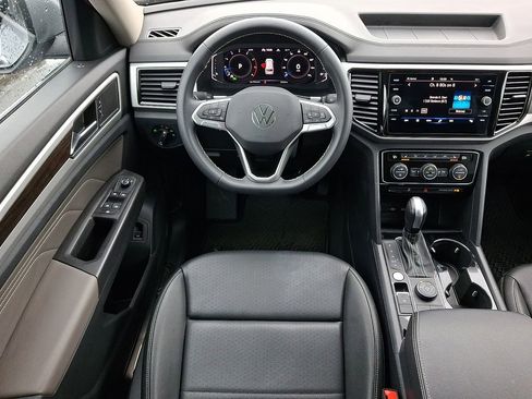 Certified 2023 Volkswagen Atlas SE AWD/4WD image 11
