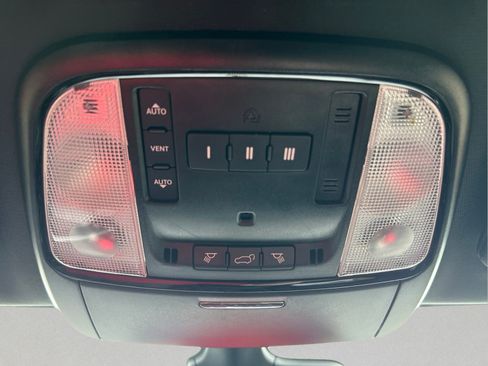 Used 2023 Dodge Durango GT AWD/4WD image 34
