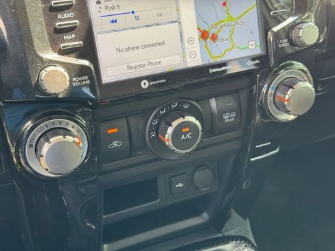 Used 2020 Toyota 4Runner TRD Off-Road image 68