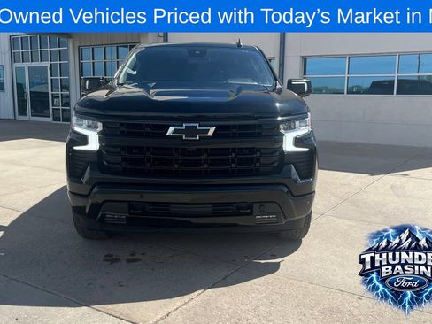 Used 2024 Chevrolet Silverado 1500 RST AWD/4WD image 2