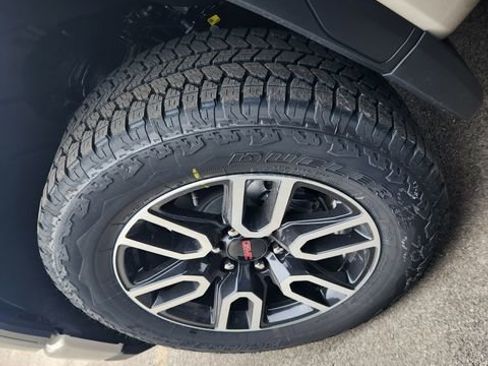 New 2026 GMC Sierra 1500 AT4 image 25