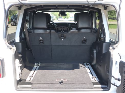 Used 2022 Jeep Wrangler Unlimited Rubicon w/ Dual Door Group (Lowers Only) AWD/4WD image 31