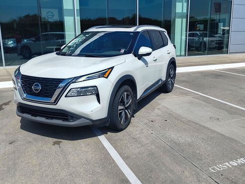 Used 2021 Nissan Rogue SL w/ Premium Package FWD image 31