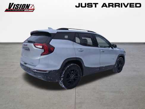 Used 2022 GMC Terrain AT4 w/ Infotainment Package II image 5