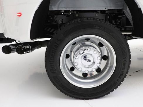 New 2026 Ford F450 Platinum w/ FX4 Off-Road Package image 13