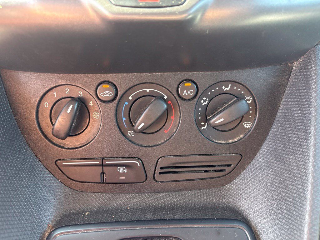 Used 2016 Ford Transit Connect XL FWD image 16