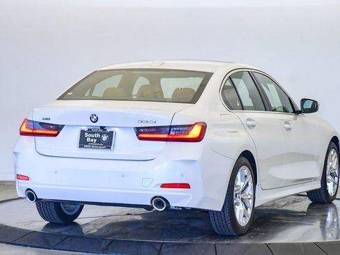 Used 2025 BMW 330i xDrive Sedan w/ Convenience Package image 5