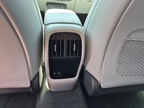 Used 2026 Hyundai Kona SEL Premium FWD image 16