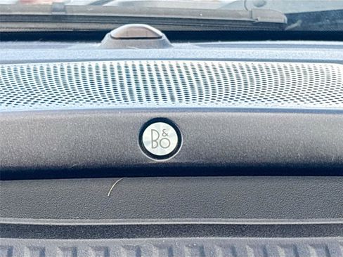 Used 2019 Ford F150 Lariat w/ Equipment Group 502A Luxury image 19