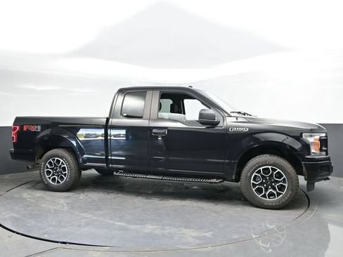 Used 2018 Ford F150 XL w/ Equipment Group 101A Mid AWD/4WD image 3