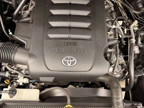 Used 2011 Toyota Tundra 2WD Double Cab w/ TRD Off-Road Pkg image 10