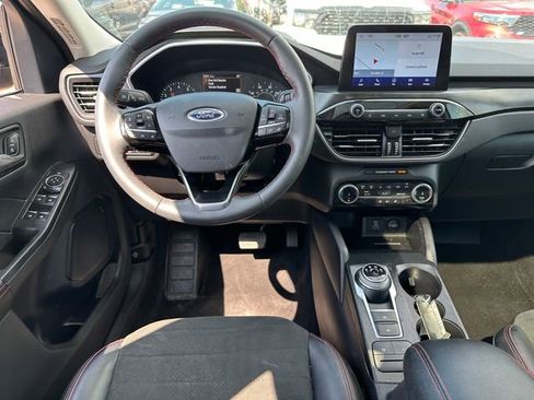 Used 2022 Ford Escape SEL w/ SEL Stealth AWD Package image 18