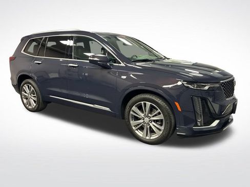 Certified 2025 Cadillac XT6 Premium Luxury AWD/4WD image 7