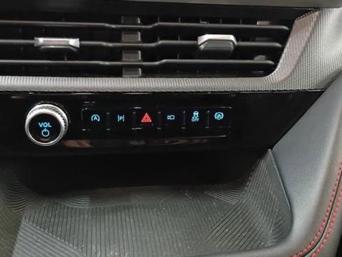 Used 2025 Ford Explorer ST-Line image 16