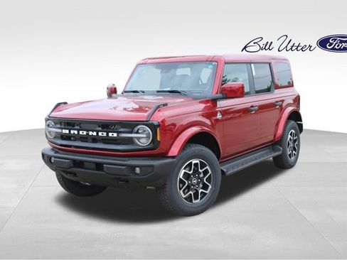 New 2026 Ford Bronco Outer Banks image 1