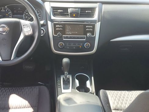 Used 2016 Nissan Altima 2.5 S w/ Power Driver Seat Package FWD image 18