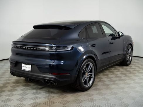 New 2026 Porsche Cayenne E-Hybrid Coupe AWD/4WD image 30
