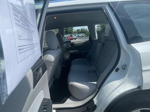 Used 2012 Subaru Forester 2.5X w/ Alloy Wheel Pkg AWD/4WD image 18
