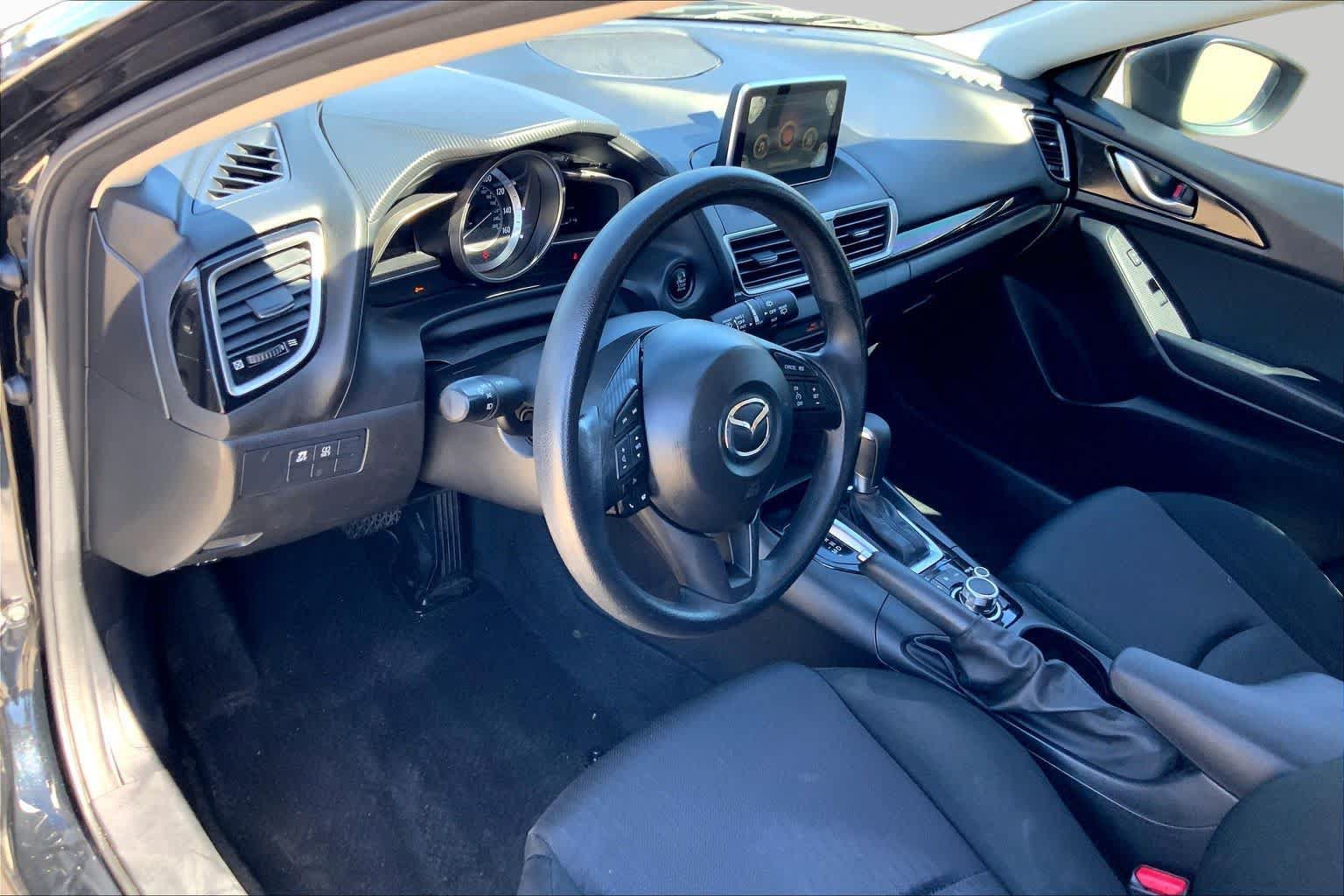 Used 2016 MAZDA MAZDA3 i Sport FWD image 17